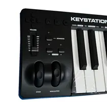 Controlador MIDI USB M-Audio Keystation MK3 61 Teclas Sensíveis