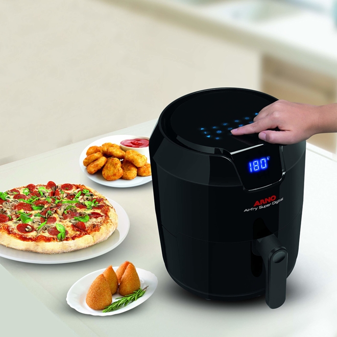 Fritadeira Arno Airfryer Super Digital GFRY 4,2 Litros Schumann