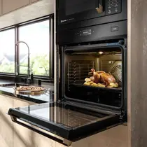 Forno de Embutir Electrolux Expert Pro OE9XB 80 Litros Preto